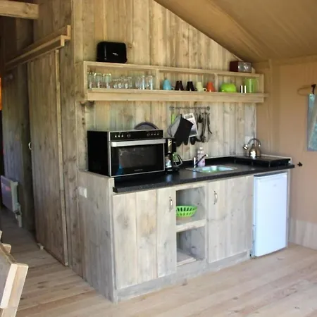 Gemuetliches Safarizelt Mit Grill Und Garten Holiday home Lychen